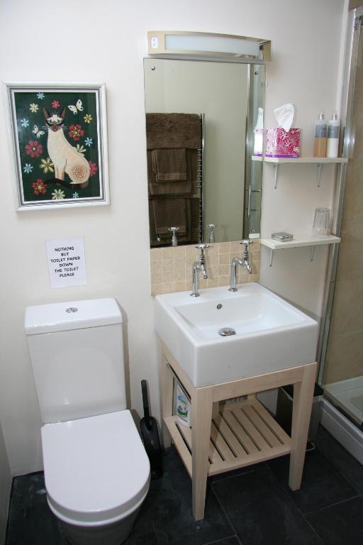 T'S At Lower Rudloe Farm Guest House Corsham Rom bilde