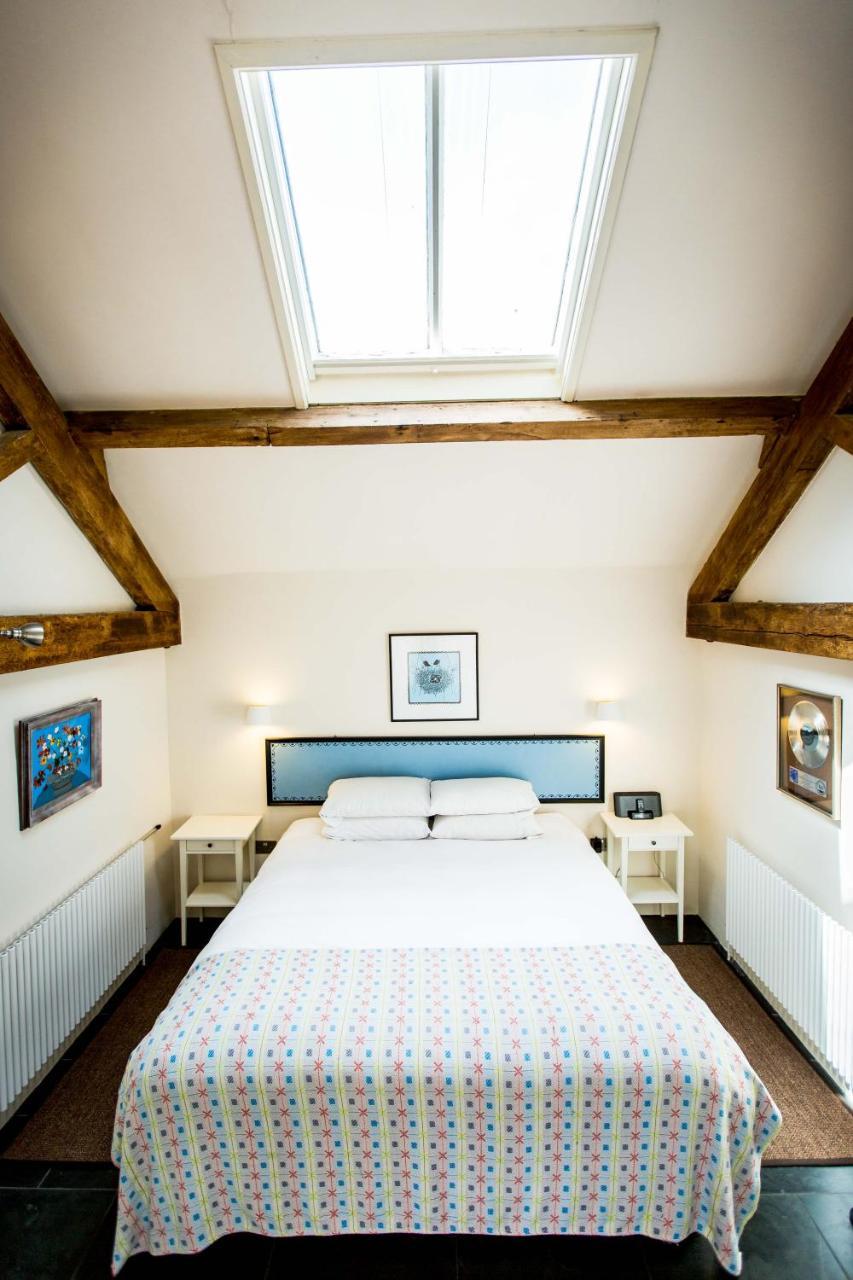 T'S At Lower Rudloe Farm Guest House Corsham Eksteriør bilde